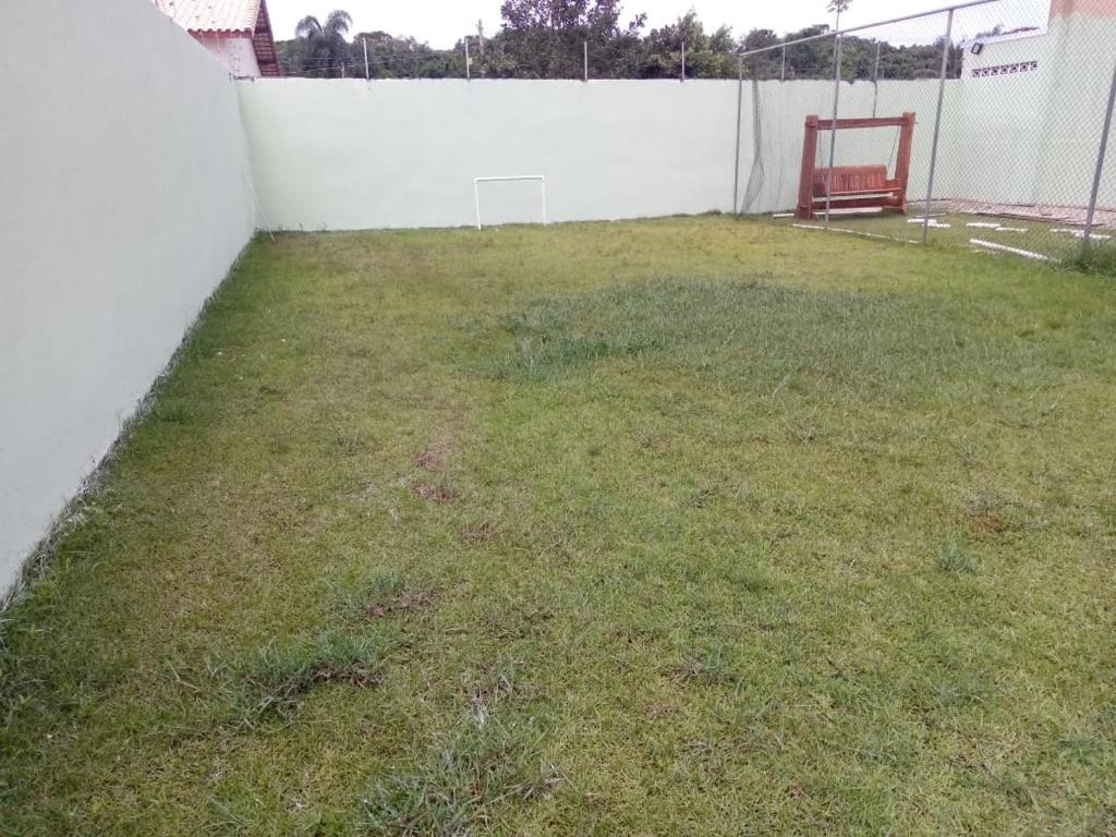  Sobrado 04 em condomínio perto da praia