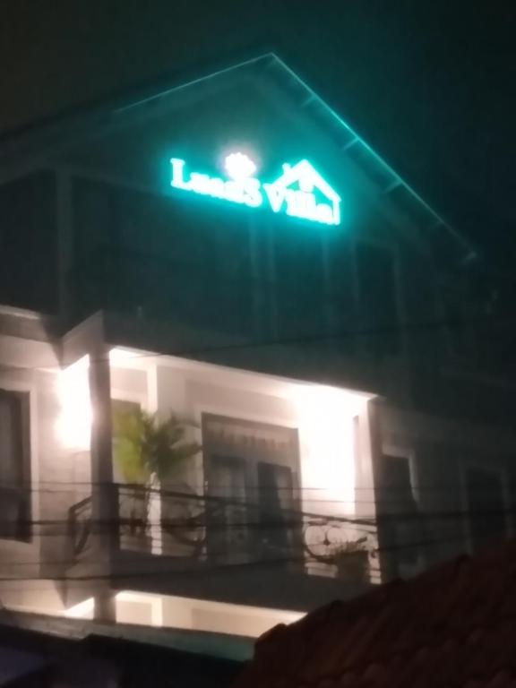 Bazén v ubytování Luan'S Villa nebo v jeho okolí