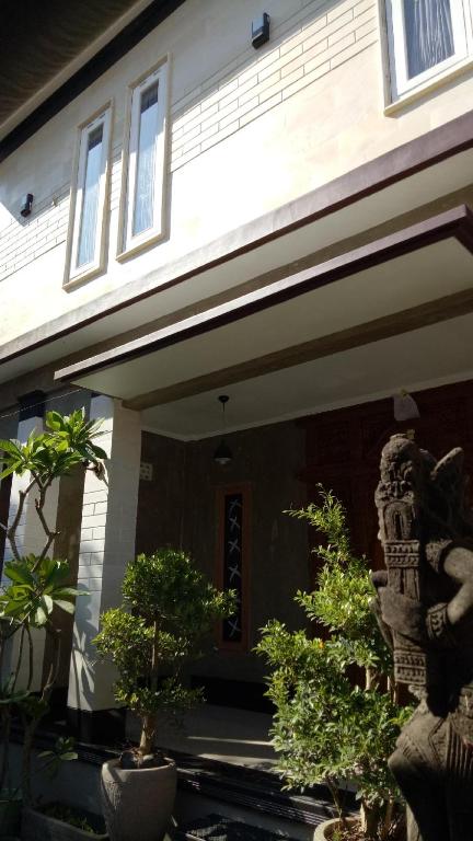 Simple Kuta Bedroom - 18