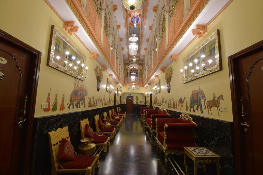 Posezení v ubytování Umaid Mahal - A Heritage Style Boutique Hotel