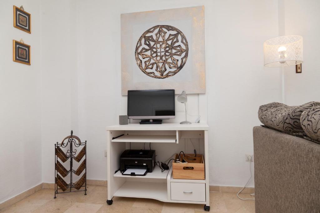 TV a/nebo společenská místnost v ubytování Apartment LORNA