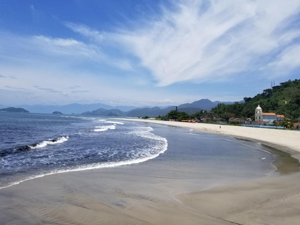  Angra dos Reis Casa a 150 metros da Praia Mambucaba na Vila Histórica divisa com Paraty