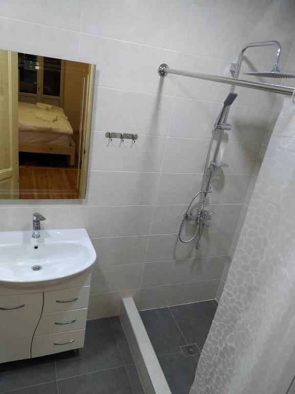 Koupelna v ubytování Petit Dilijan