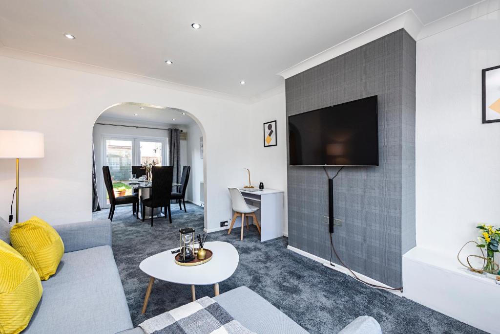 Cozy 3 Bedroom House in Aveley, Thurrock - Appartement Met 3 Slaapkamers