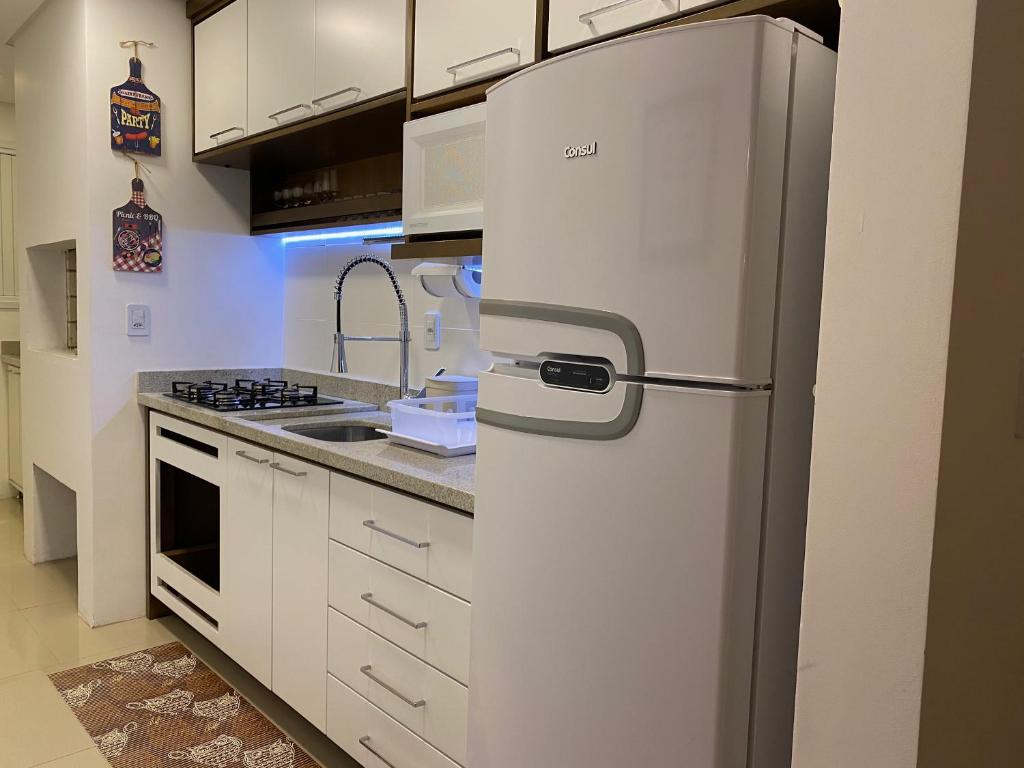  Apartamento NOVO c/ 2 Suítes e ótima localização