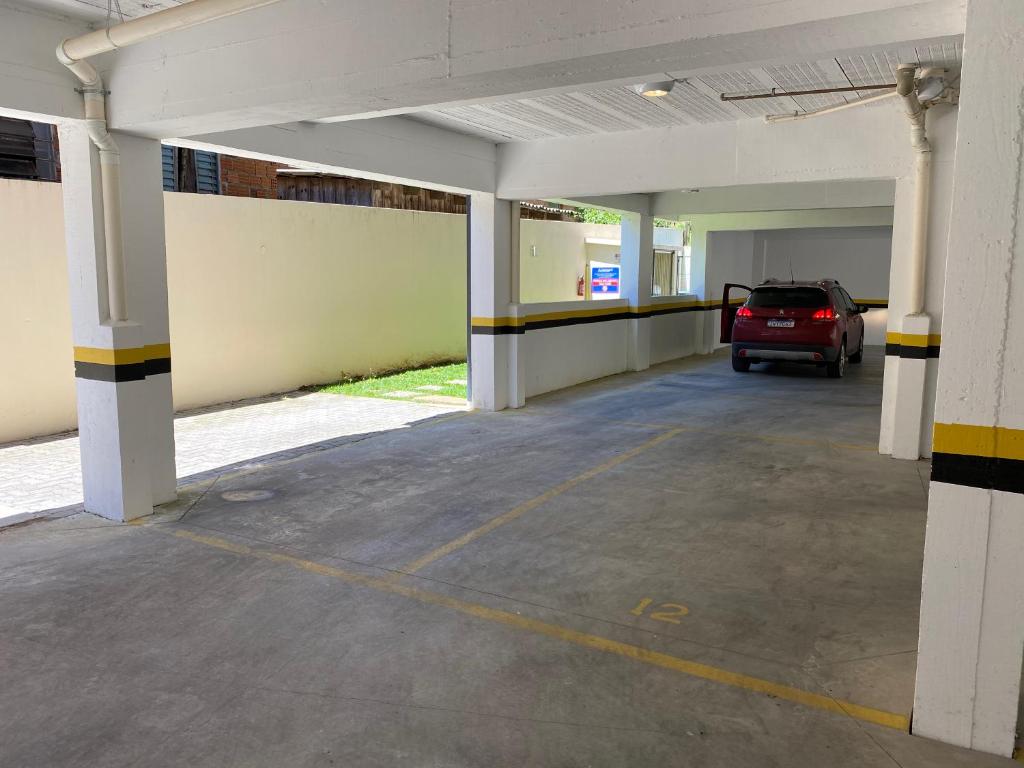  Apartamento NOVO c/ 2 Suítes e ótima localização