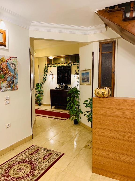 TV a/nebo společenská místnost v ubytování Draz pyramids view Bed & breakfast