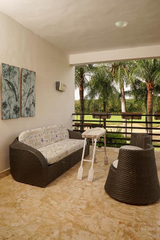 Postel nebo postele na pokoji v ubytování Sybaris Suites & Residences