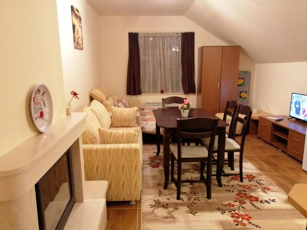 Studio at Home Pamporovo - King Studio With Sofa Bed