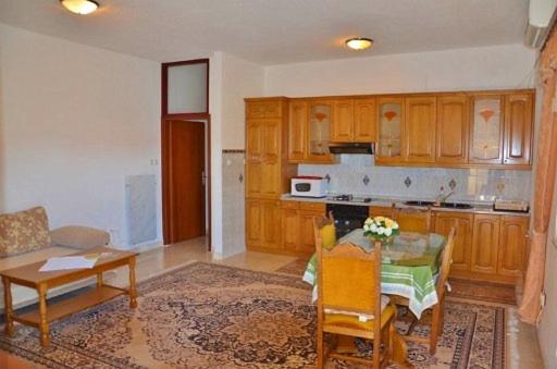 Kuchyň nebo kuchyňský kout v ubytování Apartment Knez