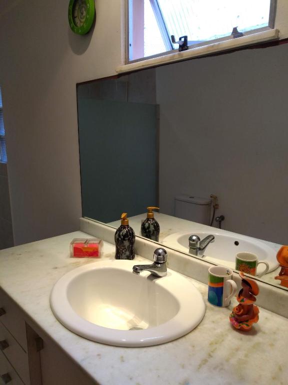  Apto 60m2 STD no Arpoador a uma quadra das praias