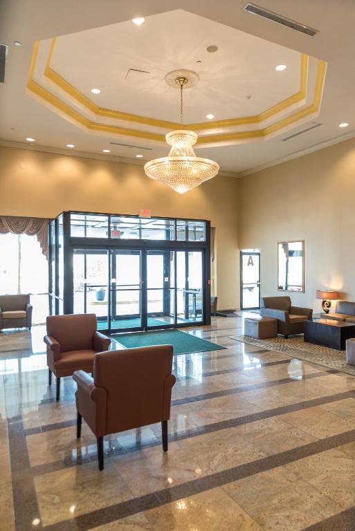 Bazén v ubytování Holiday Inn Hazlet by IHG nebo v jeho okolí