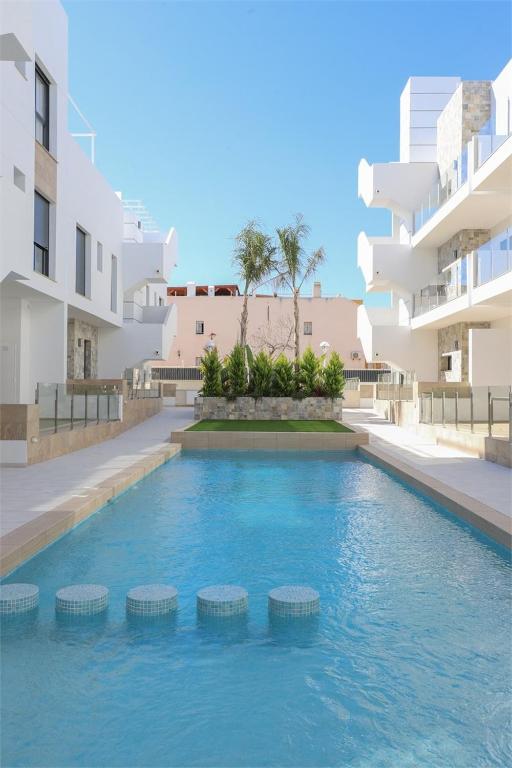 Bazén v ubytování Luxury Appartement Alicante Los Arenales Del Sol, Near Beach, Large Solarium, Full Equipement nebo v jeho okolí