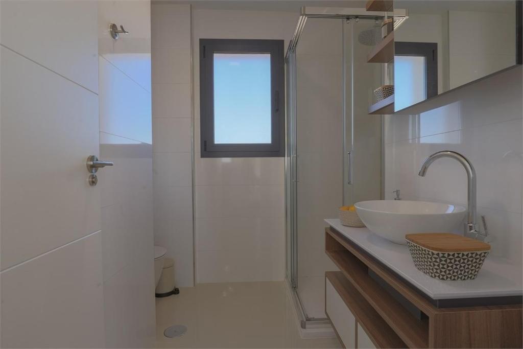 Koupelna v ubytování Luxury Appartement Alicante Los Arenales Del Sol, Near Beach, Large Solarium, Full Equipement