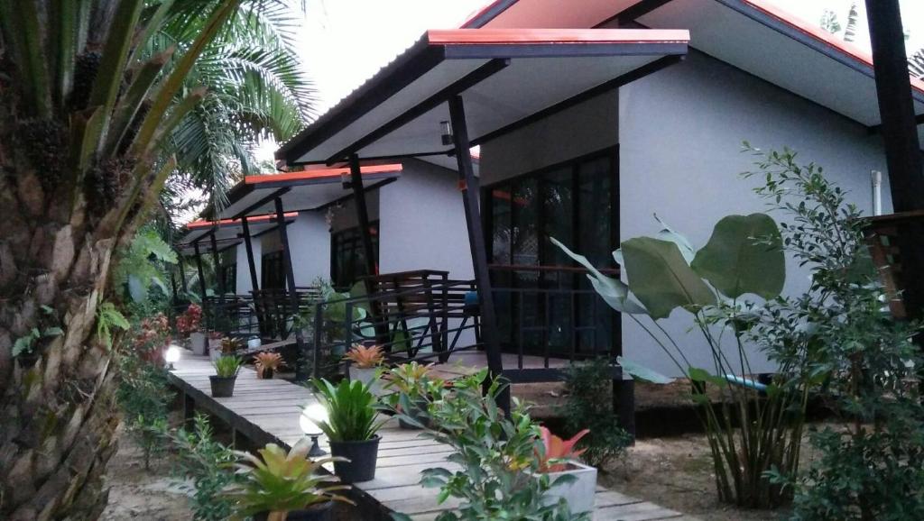 Khao Sok Residence Resort Room