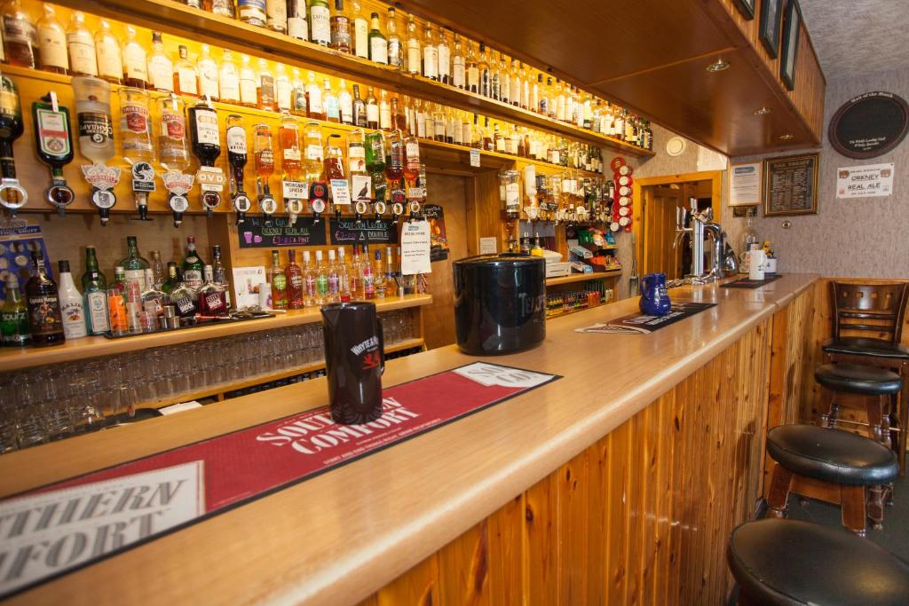 Salone o bar di Seaview John O Groats Hotel