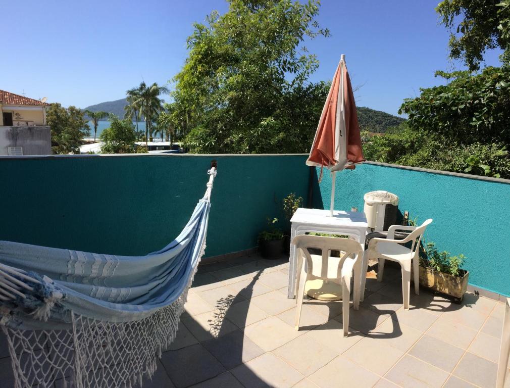  Quarto para casal Ubatuba com ar-condicionado