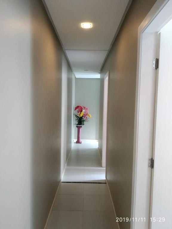  Apartamento FRENTE PARA 0 MAR - PÉ NA AREIA - 3 SUITES - AR CONDICIONADO 2 VAGAS - FINAMENTE DECORADO - PRAIA DO MORRO-INTERNET 30 Mega -WI-FI -TV COM CANAIS CONVENCIONAIS - NETFLIX -CANAIS DE FILMES E ESPORTES VIA INTERNET -KODI