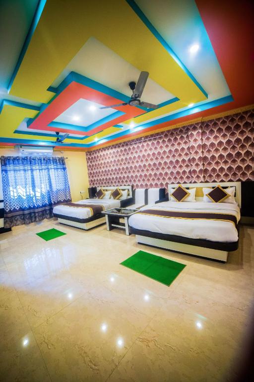 Posezení v ubytování Tirupati Lodge NJP