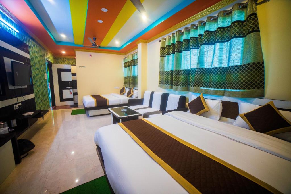 Posezení v ubytování Tirupati Lodge NJP