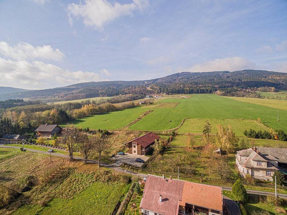 Kraštovaizdis prie apartamentų