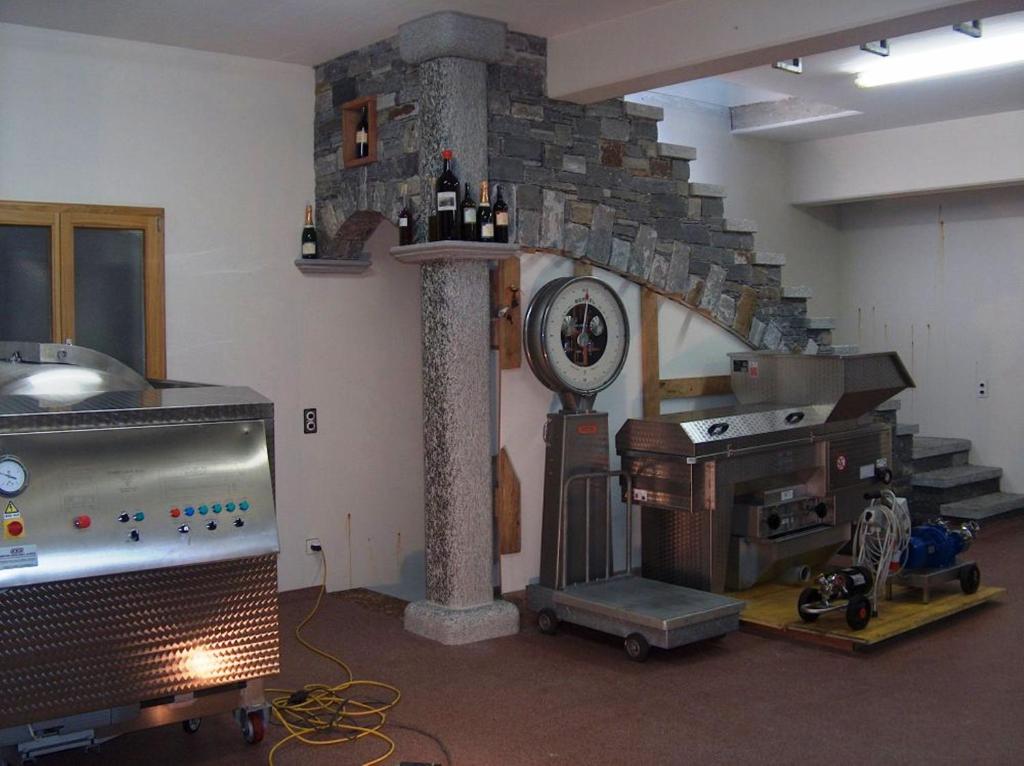 Fotografie z fotogalerie ubytování Agriturismo Cantina Carrara v destinaci Gordola