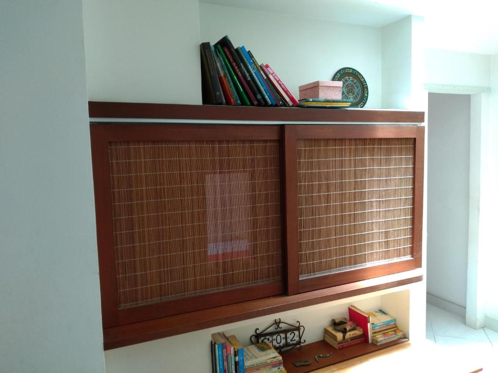  Apto 60m2 STD no Arpoador a uma quadra das praias