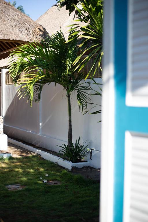 Bamboo Bungalows - 5