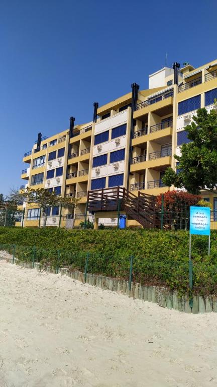  ILHA DESERTA 403