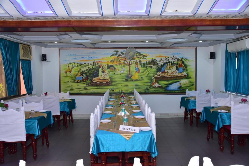 Restaurace v ubytování Hotel Master Paradise, Pushkar, Rajasthan , INDIA