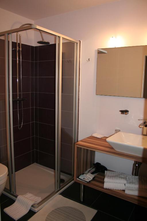Ένα μπάνιο στο Hotel Carpinus