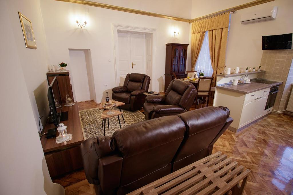 Posezení v ubytování Little Vienna Gold Apartment