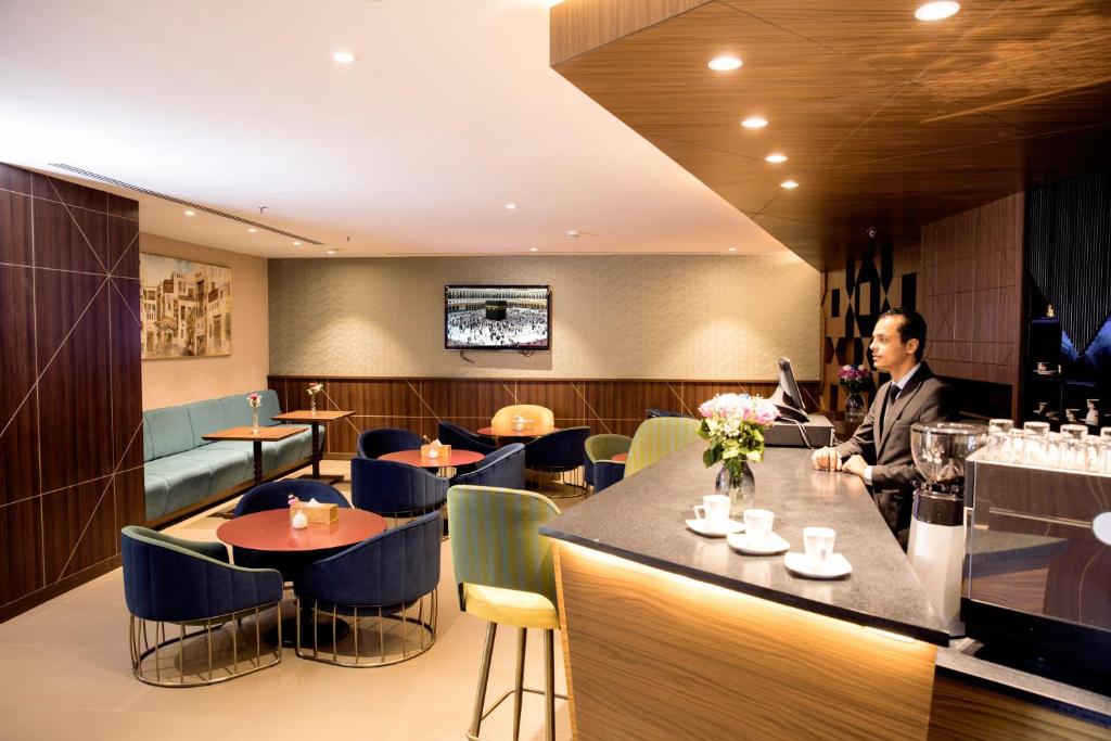 Posezení v ubytování Hibatullah Hotel Makkah