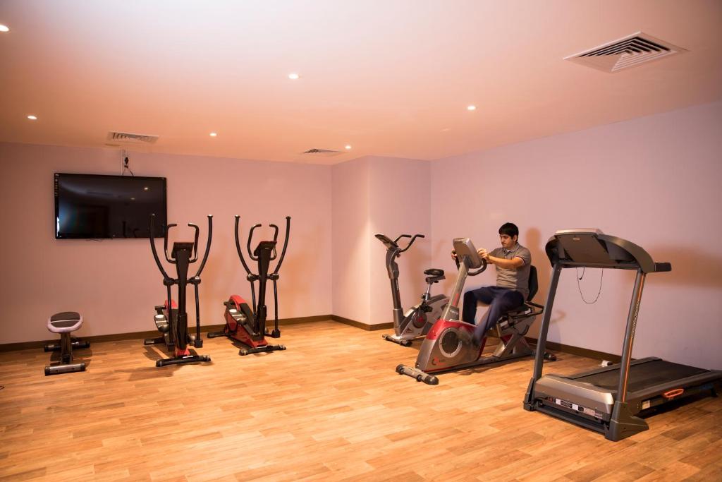 Fitness centrum a/nebo fitness zařízení v ubytování Hibatullah Hotel Makkah
