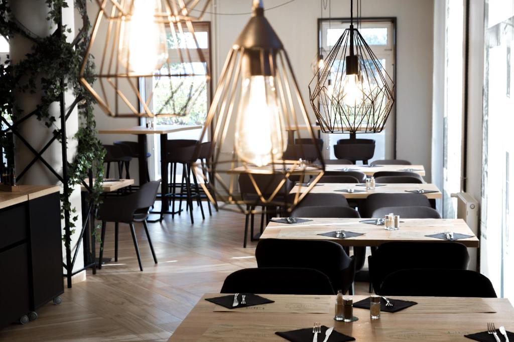 Posezení v ubytování Lipa, Hotel & Bistro