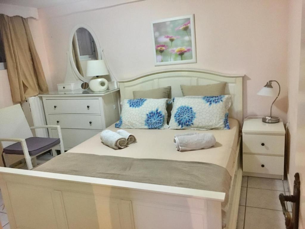 Apartment near airport and beach - 11