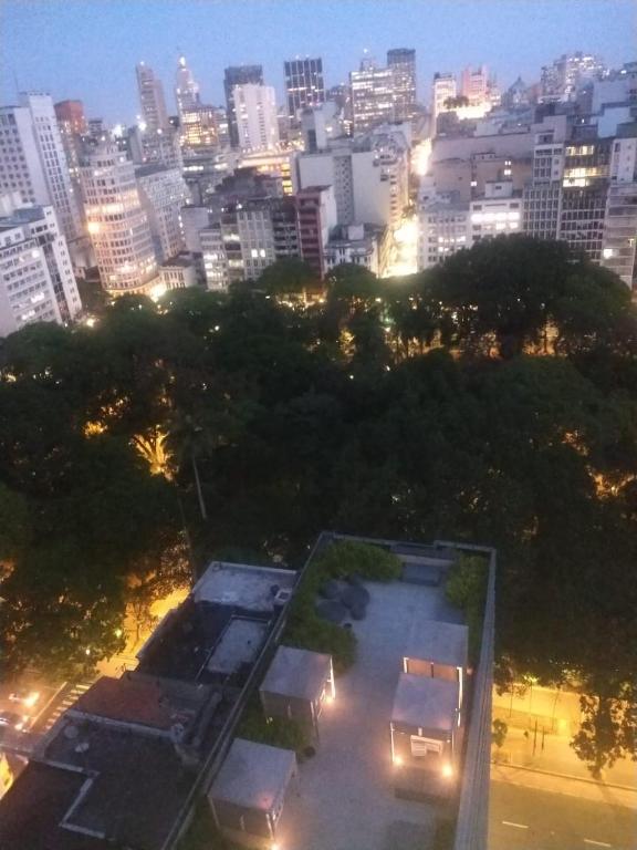  MAGNIFICO 5 ESTRELAS A LANCAR CON VAGA Y NETFLIX ( 1414 )