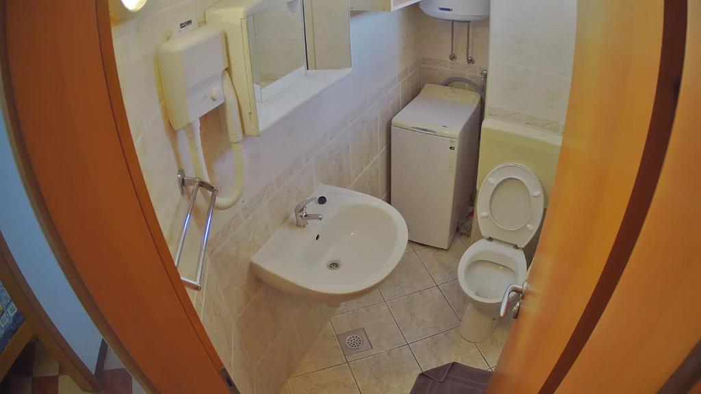 Apartments Pag-Travel - Appartement 2 Chambres Avec Balcon (5 Adultes)