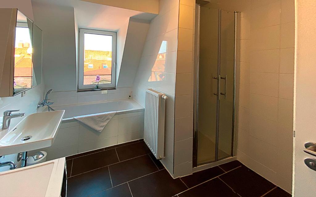 Nurban Apartments GoHo - Deluxe Maisonette Two Bedroom Apartment