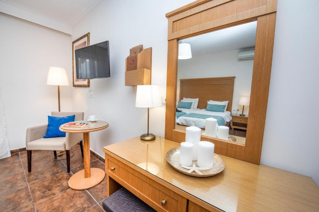 Peridis Family Resort - 13