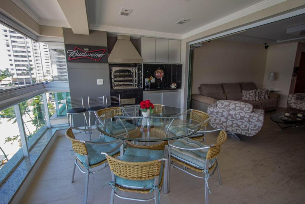  Apartamento Les Vagues - Alto estilo de frente para o mar no Guarujá