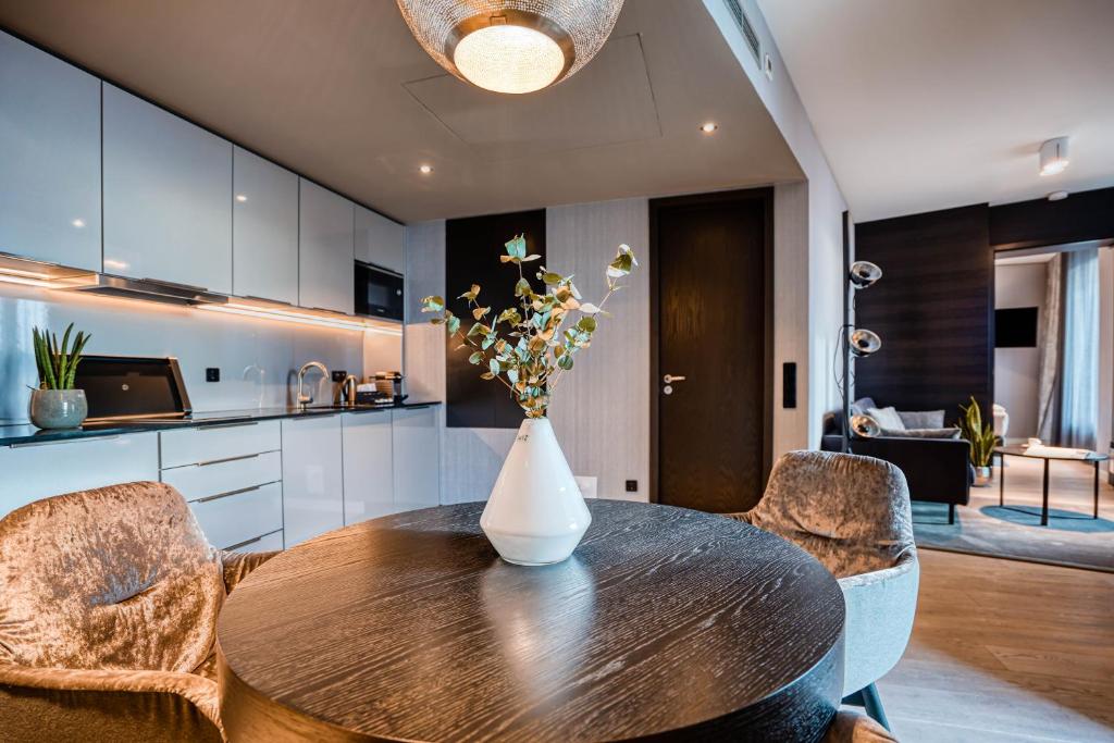 CLOUD No7 APARTMENTS - Resim 20