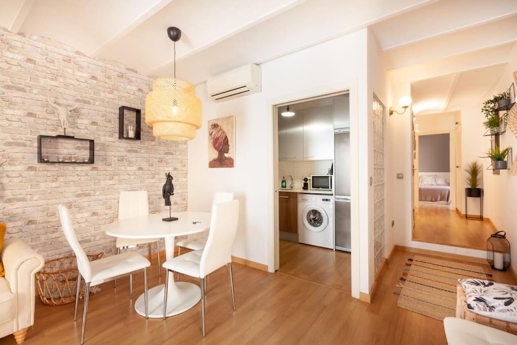 Kuchyňa alebo kuchynka v ubytovaní Beautiful Apartment in Abat Street by Batuecas