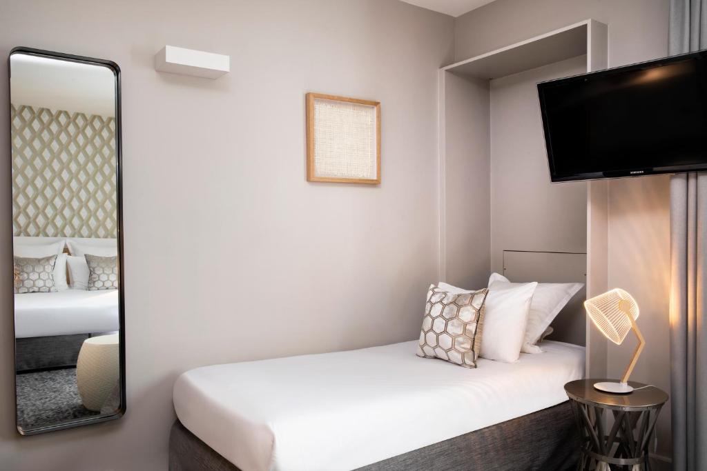 Paris Bastille - Resim 42