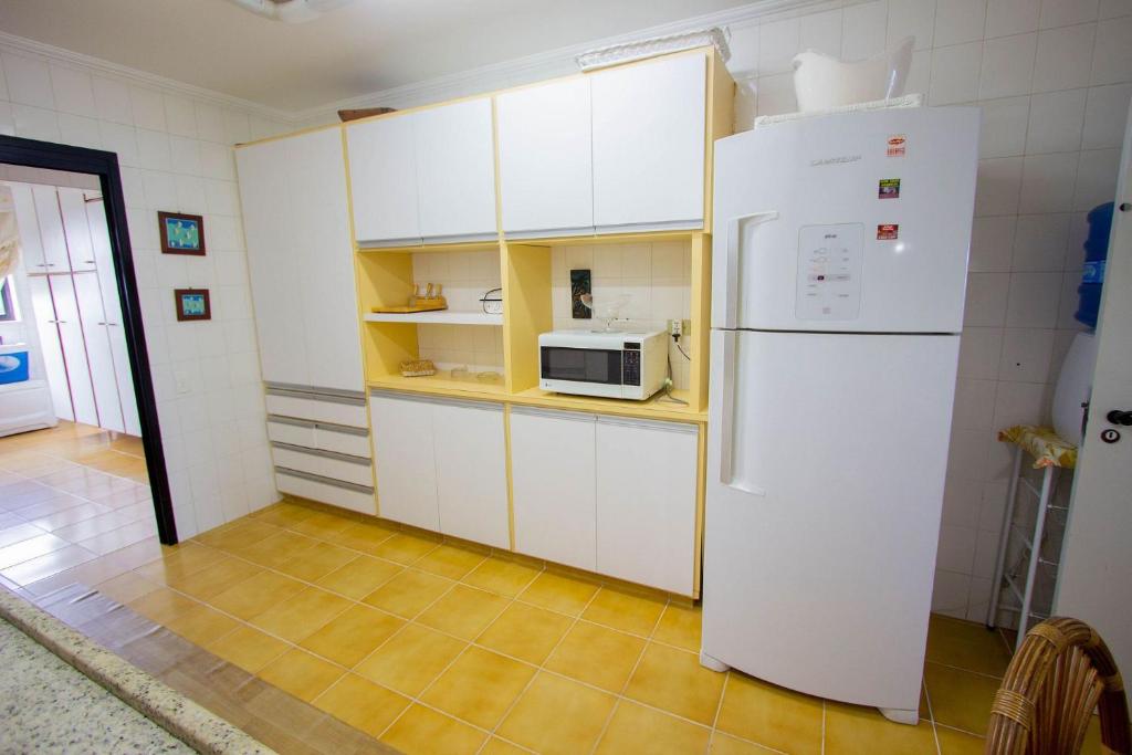  Vista incrível a 100m da praia das Pitangueiras