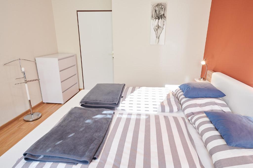 Postel nebo postele na pokoji v ubytování Ferienwohnung Klauber Schöder