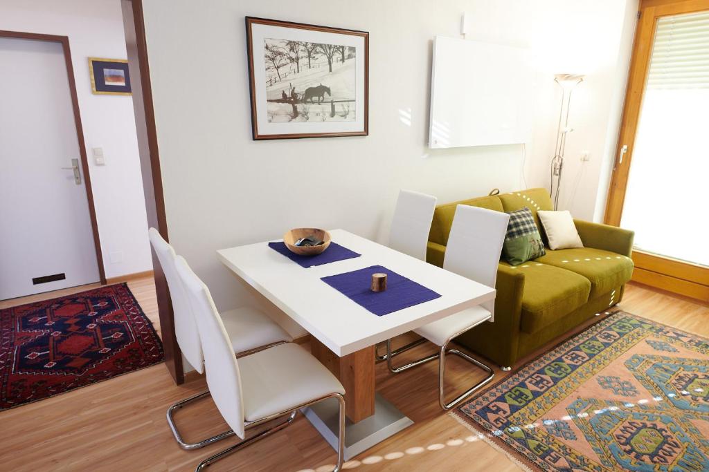 Posezení v ubytování Ferienwohnung Klauber Schöder