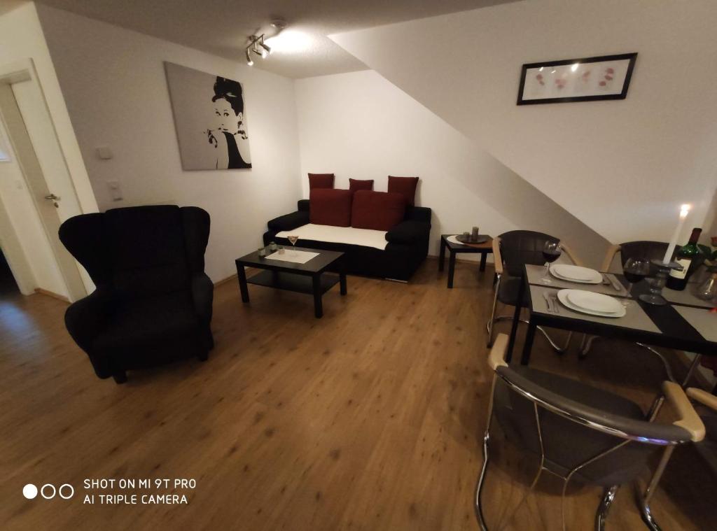 Apartment Wesseling Zentrum Nauerz - Maisonette Apartment - Left