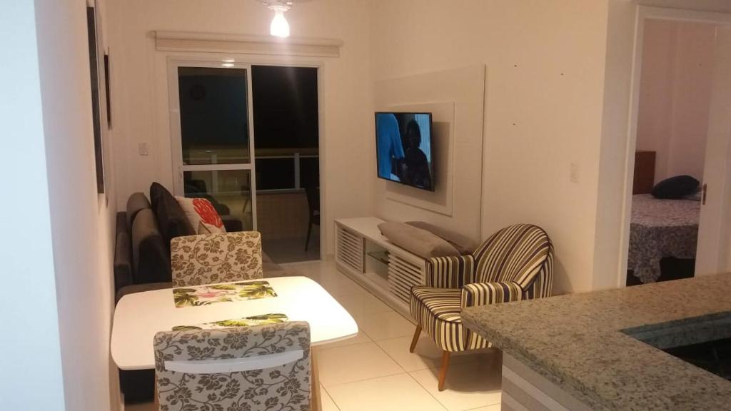  Praia Grande - Edifício Frente ao Mar com Piscina