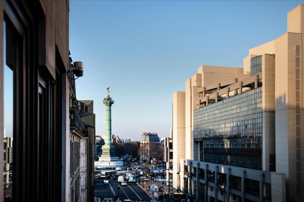 Paris Bastille - Resim 32